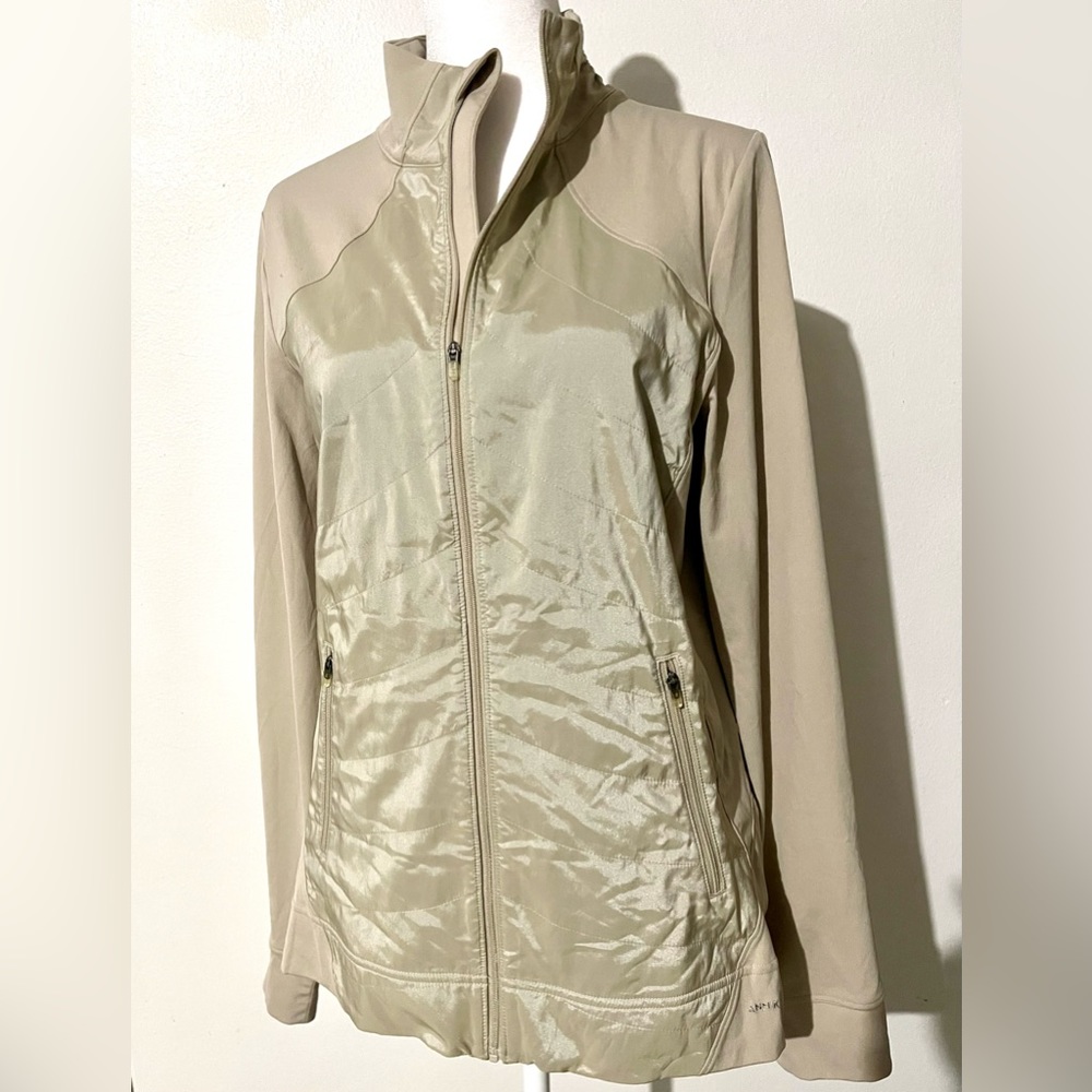 Annika CB Performance  Jacket Golf  Tennis Neutral Classic Tan Insulated Women M